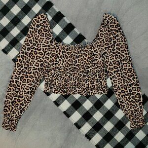 L | H&M | Leopard Print Puff Sleeve Crop Top